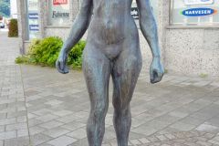 Agder - Lyngdal - Sentrum - Skulptur - Anne (Anne Berit Nedland)