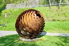Viken - Bærum - Bærums verk - Skulptur - Kongle (Geir Stormoen)