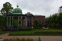 Hordaland - Bergen - Byparken med paviljongen og Permanenten