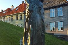 Hordaland - Bergen - Klosteret - Amalie Skram skulptur