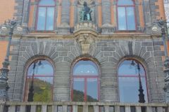 Hordaland - Bergen - KODE 1 - Fronten med skulptur av JC Dahl (Ambrosia Tønnesen)