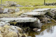 Rogaland - Bjerkreim - Gammel steinbro med heller på Birkeland