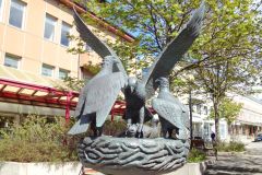 Nordland - Bodø - Skulptur - Havørnfamilien (Skule Waksvik, 1996)