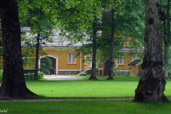 Akershus - Eidsvollsbygningen - Barnehage utenfor parken