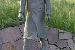 Akershus - Frogn - Oscarsborg - Fortsplassen - Skulptur - Oberst Birger Eriksen
