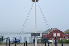 Troms og Finnmark - Gamvik - Mehamn - Minnesmerke Mehamnslaget