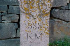 Oppland - Gran - Søsterkirkene - Milestein på Pilegrimsleden til Nidaros (533 km)