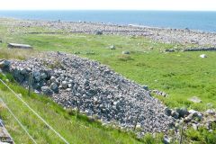 Rogaland - Hå - Mellom Varhaug gamle kirkegard og Husvegg - Jærkysten