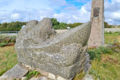 Rogaland - Hå - Ogna camping - Skulptur - Redningsmonumentet (Ståle Kyllingstad, 1961)