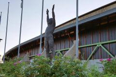 Innlandet - Hamar - Vikingskipet - Skulptur av Hjallis