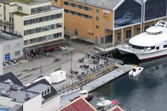 Troms og Finnmark - Hammerfest - Salen - Utsikt mot byen