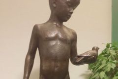 Rogaland - Haugesund - Revmatismesykehuset - Skulptur - Gutten med fuglen
