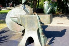 Rogaland - Stavanger - Skulptur - Symbolsk lekeskulptur, i Lendeparken