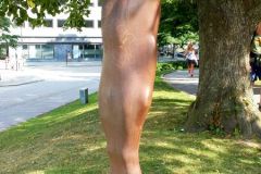 Rogaland - Stavanger - Domkirkeplassen - Skulptur - Broken Column 06 (Antony Gormley, 2003)