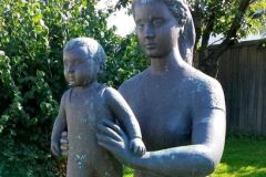 Rogaland - Stavanger - Skulptur - Mor og barn, ved Mosheim sykehjem