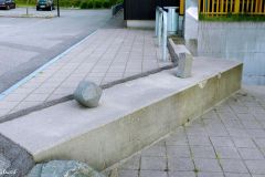 Rogaland - Stavanger - Skulptur - Hunden, restene av den, utenfor Tastarustå idrettshall