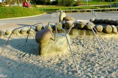 Rogaland - Stavanger - Skulptur - Forstenet insektliv, Skeie skole