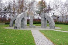 Rogaland - Stavanger - Skulptur - Plassdannelse, Revheim kirkegård