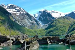 Hordaland - Kvinnherad - Bondhusvatnet og breen