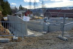 Oppland - Lillehammer - Maihaugen - Boligfeltet - Her er Dronning Sonjas barndomshjem under oppføring