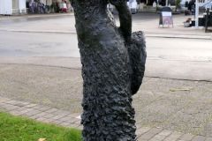 Agder - Lillesand - Emil Knudsens plass - Skulptur - Edvarda (Nina Sundbye, 2012)