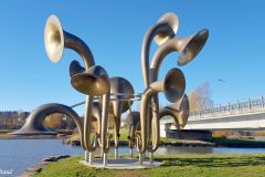 Akershus - Skedsmo - Lillestrøm - Nitelva - Skulptur - Lyden av Lillestrøm (Fredrik Raddum, 2017)
