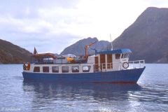 Oppland - Lom - Jotunheimen - Båten Gjende ved Memurubu