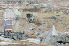 Innlandet - Lom - Sognefjellsvegen - Mefjellet rasteplass - Fanaråkmonumentet