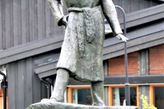 Innlandet - Lom - Skulptur - Olav Aukrust (Dyre Vaa, 1954)