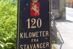 Rogaland - Lund - Moi steinbro - Milestein, 120 km fra Stavanger