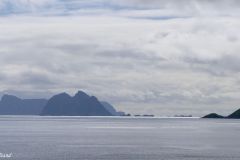 Nordland - Moskenes - Å - Utsikt mot Værøy