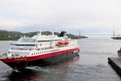Trøndelag - Vikna - Rørvik - Hurtigruteskipet Polarlys