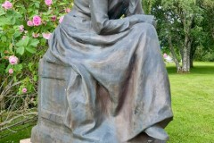 Nordland - Nesna - Skulptur - Gamal kone (Ingebrikt Vik, 1909)
