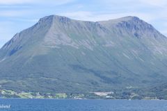 Møre og Romsdal - Ørsta - Hjørundfjorden - Utsyn mot Hundeidvik i Sykkylven