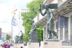Oslo - Rådhuset - Rådhusplassen - Skulptur - Bygningsarbeidere (Per Palle Storm)
