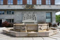 Oslo - Rådhuset - Skulptur - Dyrefontene (Anne Grimdalen)