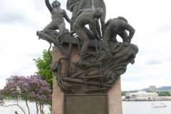 Oslo - Bygdøy - Bygdøynes - Skulptur - Krigsseilermonumentet (Joseph Grimeland, 1980)