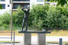 Møre og Romsdal - Rauma - Åndalsnes - Åndalsnes stasjon - Skulptur - Raumabanen (Ola Stavseng, 1999)