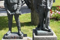 Agder - Risør - Skulptur - Feieren og Rallaren (Alfred Seland, 1953)