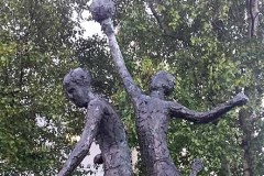 Rogaland - Sandnes - Skulptur - Byparken Giskehallen - Ballspillerne
