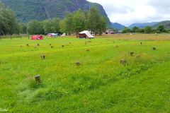 Rogaland - Forsand - Fortidslandsbyen Landa - Campingplass og visning av hvor et langhus en gang stod