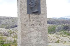 Rogaland - Sauda - Skulptur - Minnesmerke over Knut Midthassel