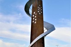 Vestland - Sogndal - Balestrand - Skulptur - Fyrtårn for reisende (Geir Hjetland)