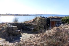 Rogaland - Sola - Tjora - Brunnavika - Tysk kanonstilling og ammunisjonsbunker type Vf 7a