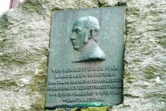Rogaland - Stavanger - Skulptur - Skrefsrudsteinen, ved Bergeland bydelssenter - Flyttblokk