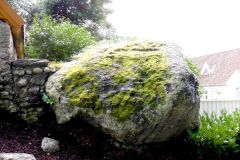 Rogaland - Stavanger - Skulptur - Skrefsrudsteinen, ved Bergeland bydelssenter - Flyttblokk