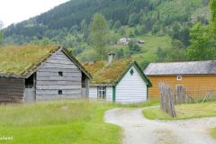 Vestland - Sunnfjord - Sunnfjord museum - Fra venstre: Løsetloftet, skolehus og loftshuset