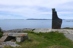 Vestland - Sveio - Ryvarden - Ryvarden fyr - Skulptur - Flokken ingen nådde ut til (Arne Mæland, 2001)