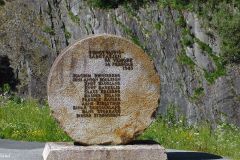 Telemark - Tinn - Rjukan - Vemork - Minnestein om tungtvannsaksjonen