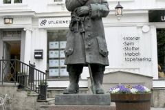 Vestfold - Tønsberg - Storgaten - Skulptur - Vægteren (Carl E. Paulsen, 1950)